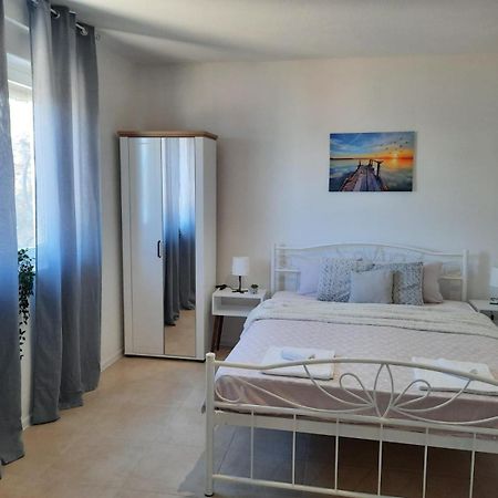 Apartmani Silentium نيوم المظهر الخارجي الصورة